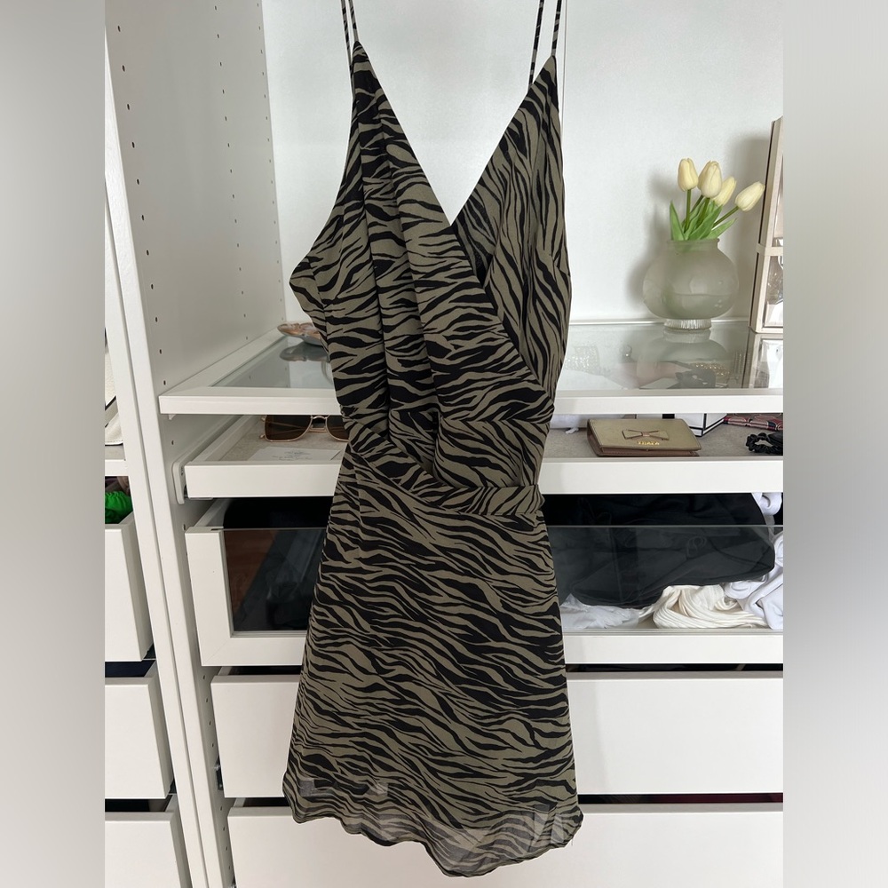 Dynamite romper